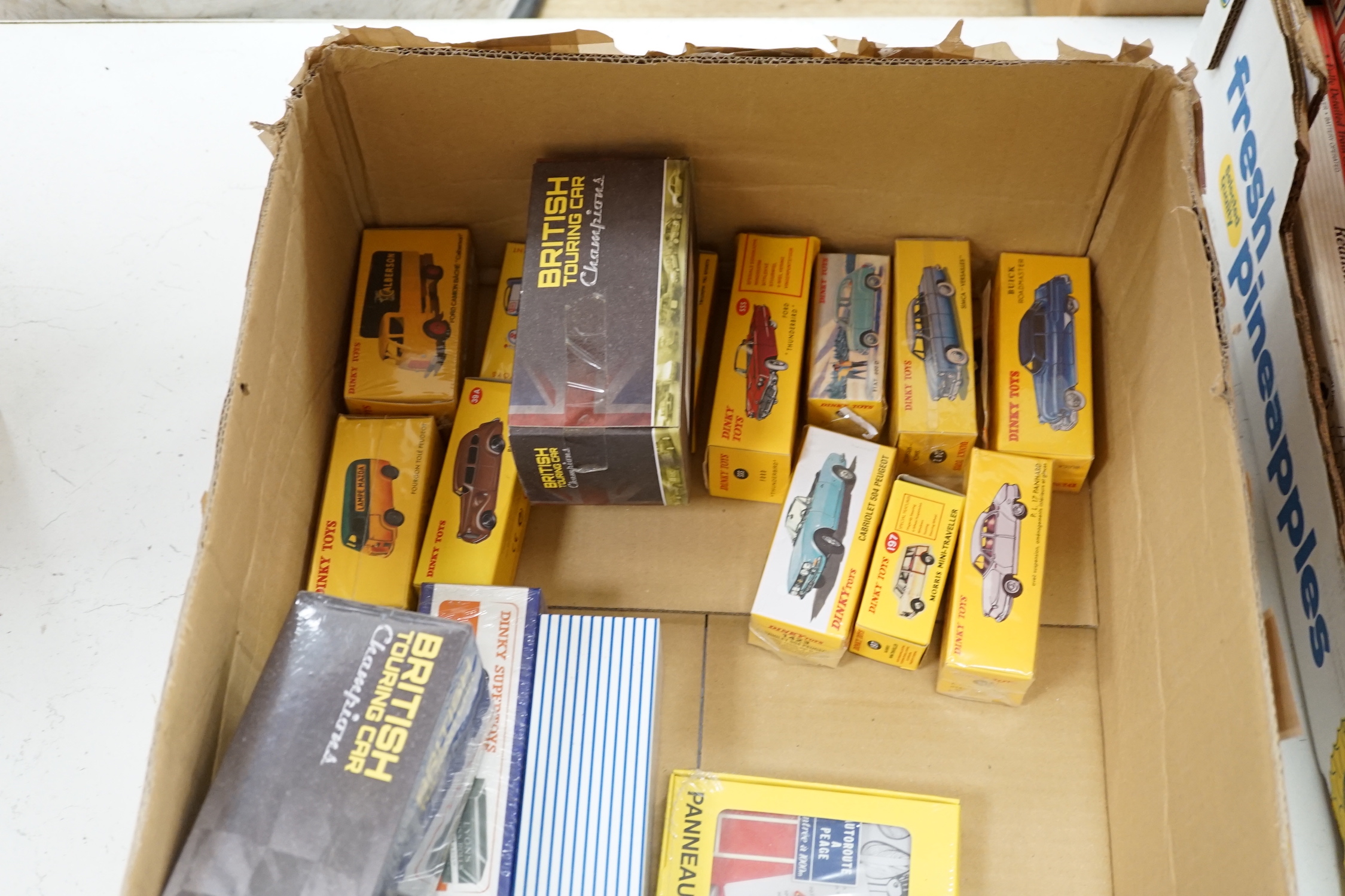 Thirty boxed diecast vehicles including; sixteen Atlas Dinky Toys and thirteen Atlas Editions British Touring Car Champions series